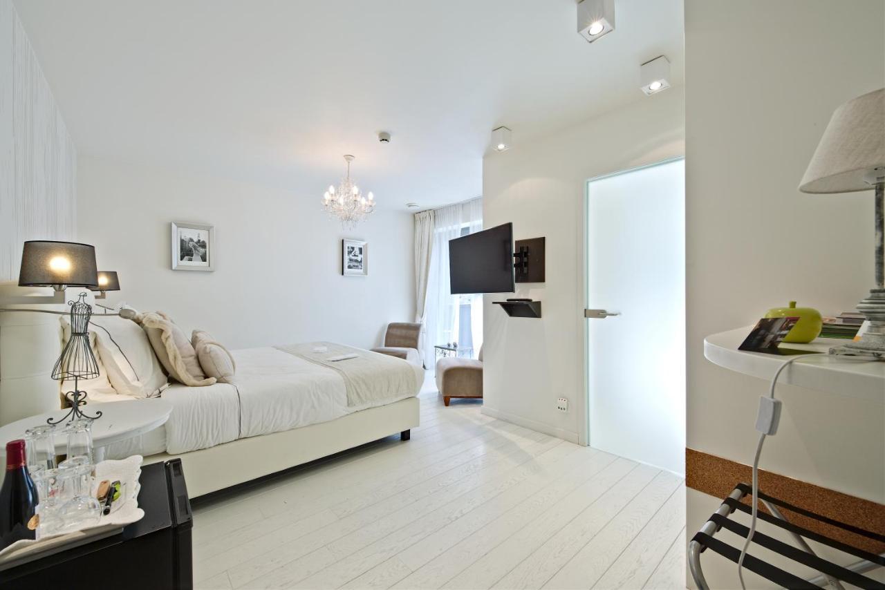 דורבורי Hotel Saint-Amour מראה חיצוני תמונה