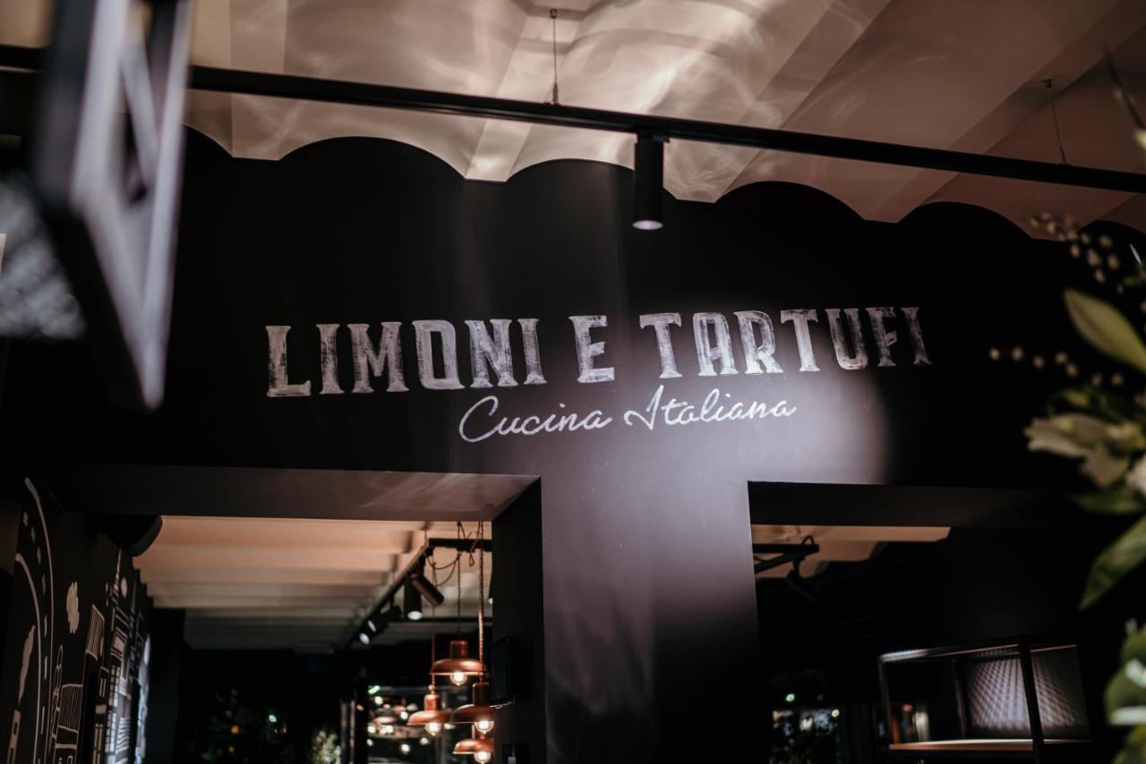 דורבורי Hotel Saint-Amour מראה חיצוני תמונה