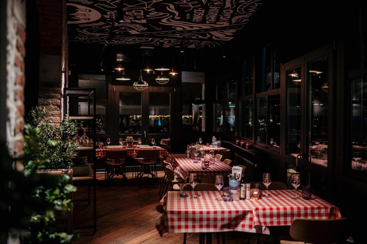 דורבורי Hotel Saint-Amour מראה חיצוני תמונה