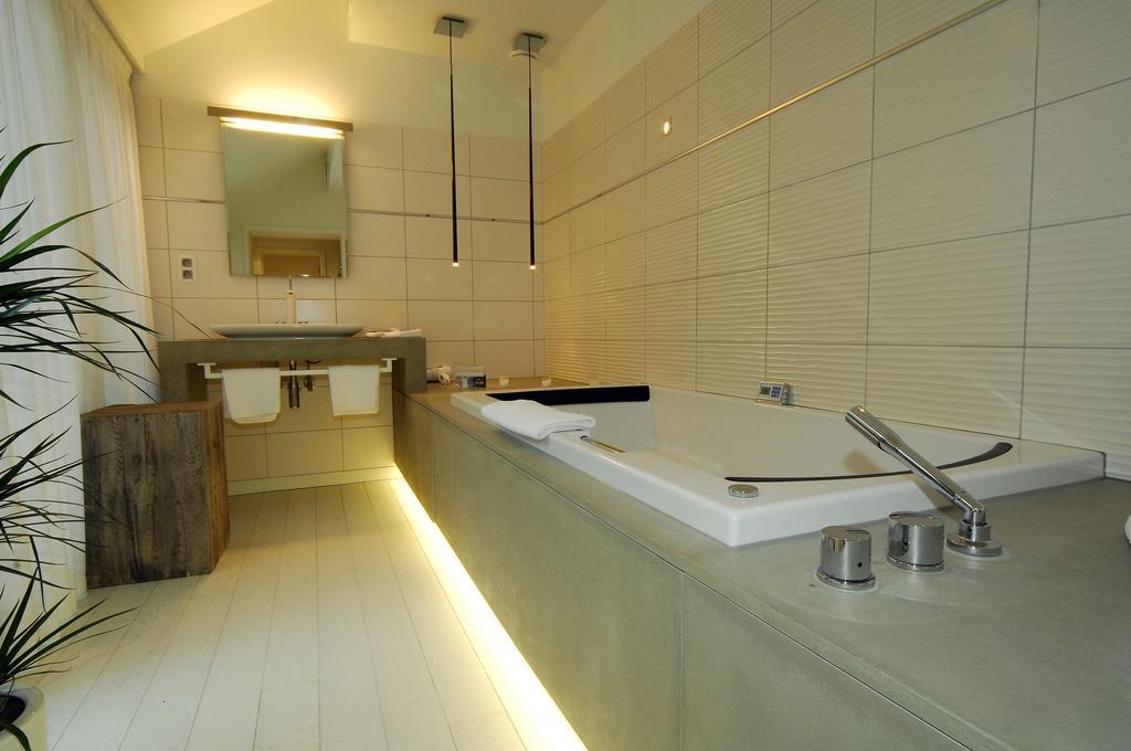 דורבורי Hotel Saint-Amour מראה חיצוני תמונה